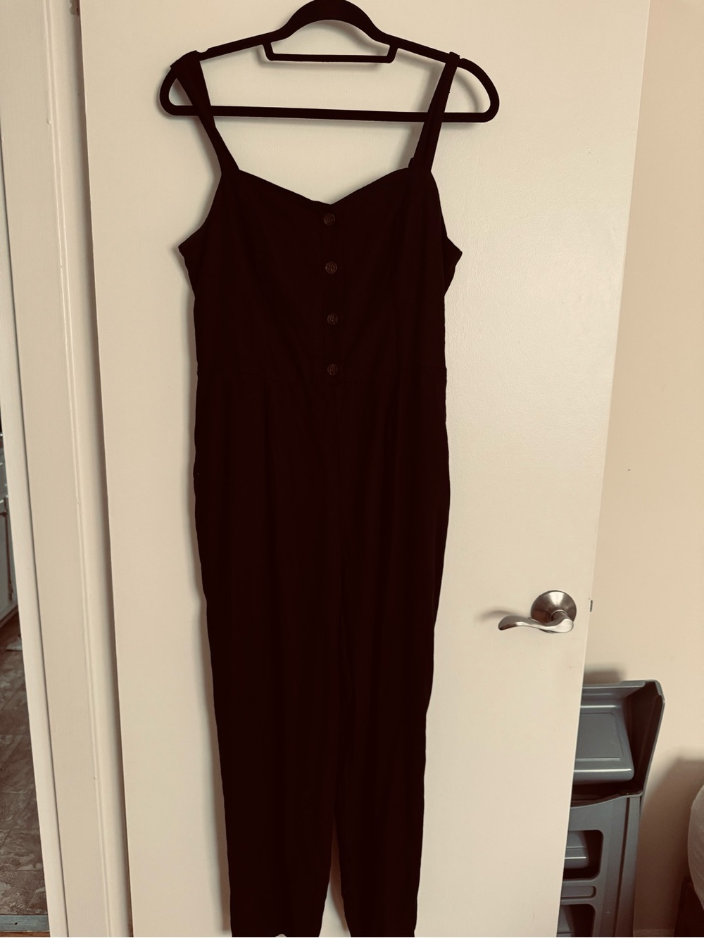 Old Navy Button-Front Linen-Blend
Cami Jumpsuit
